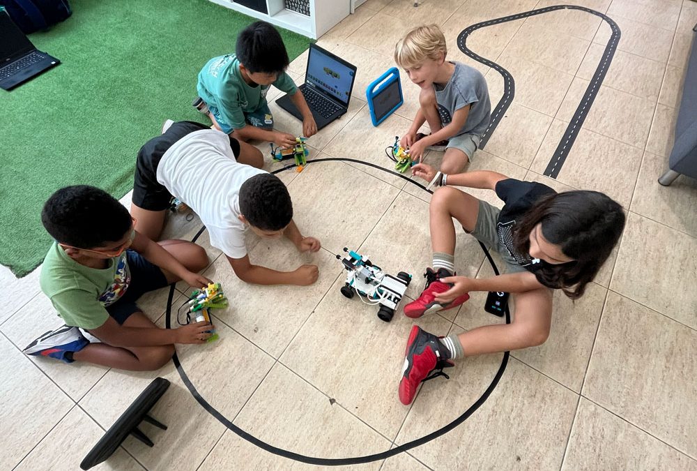 Descubriendo la robótica y la programación en verano